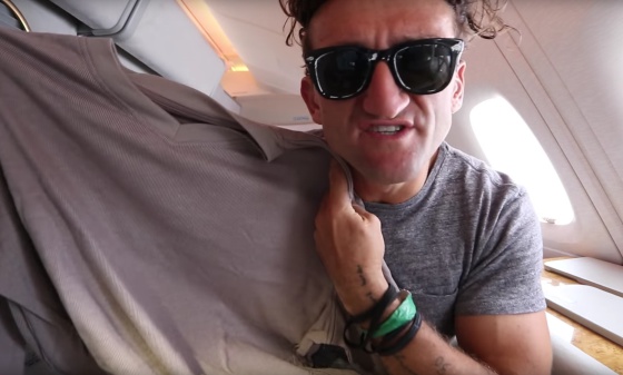 Youtuber mostra tudo o que você pode ter se pagar 21.000 dólares por um voo