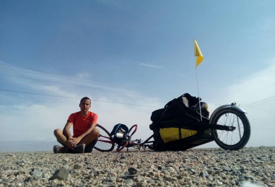 Coisas que se aprende viajando de Madri à China de bicicleta