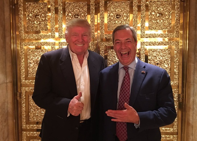 Trump y Farage, en el ascensor de la Trump Tower neoyorquina Trump y Farage, en el ascensor de la Trump Tower neoyorquina