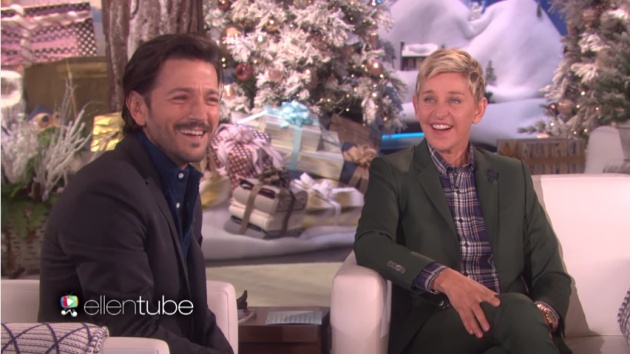 El actor mexicano contó en el show de DeGeneres que en la mañana de su cumpleaños todos estaban o crudos o preparándose para el año nuevo El actor mexicano contó en el show de DeGeneres que en la mañana de su cumpleaños todos estaban o crudos o preparándose para el año nuevo