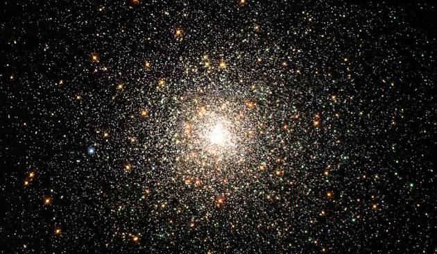 La galaxia NGC 4414, una de las 2.000 billones que conforman el universo 