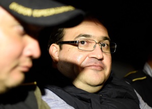 No, Peña Nieto no ha pedido arresto domiciliario para Javier Duarte