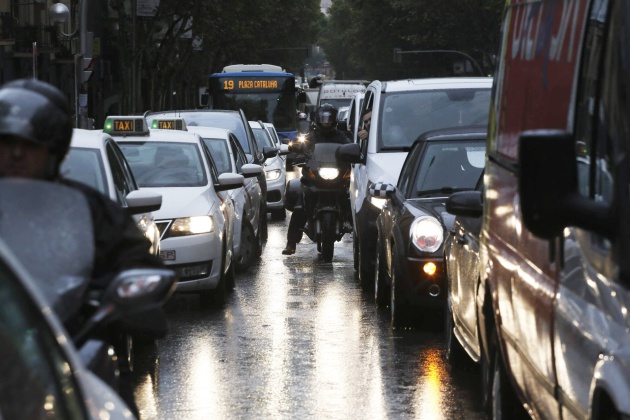 Atascos en el Paseo de las Delicias por la lluvia caída en Madrid Atascos en el Paseo de las Delicias por la lluvia caída en Madrid