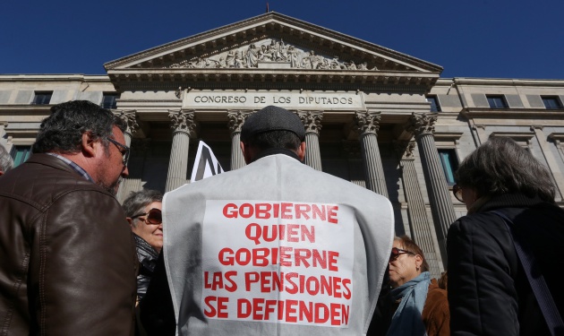 Manifestacion de pensionistas frente al Congreso de los Diputados el 22 de febrero de 2018 Manifestacion de pensionistas frente al Congreso de los Diputados el 22 de febrero de 2018