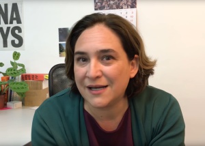 Colau parla de la seva faceta com a ‘youtuber’: “Prefereixo equivocar-me a no intentar-ho”