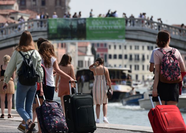turista guiri turista guiri