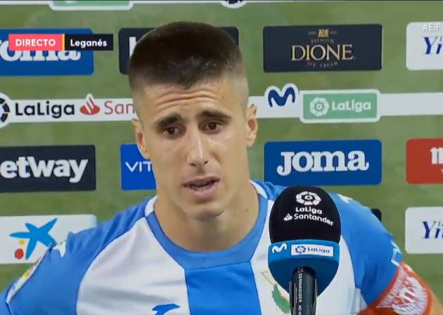 Unai Bustinza, durante su declaración tras el partido Unai Bustinza, durante su declaración tras el partido