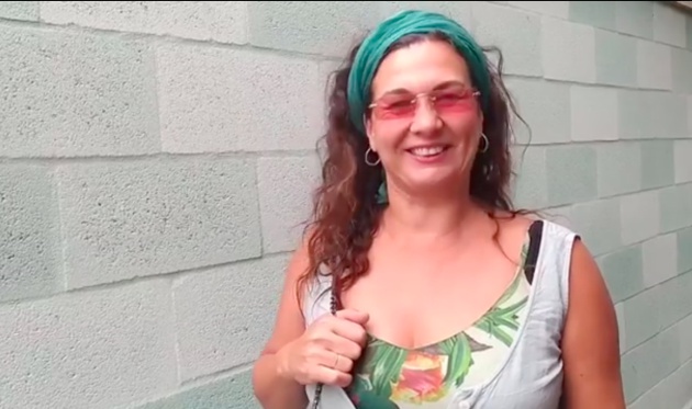 Txarini Urbano, en una captura de pantalla de su vídeo sobre la vuelta a los colegios Txarini Urbano, en una captura de pantalla de su vídeo sobre la vuelta a los colegios