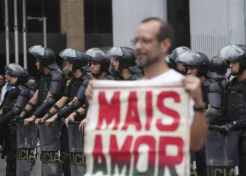 Juiz solta manifestantes: “Brasil não pode legitimar ‘prisão para averiguação”