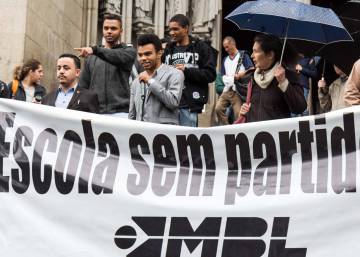 De liberais anticorrupção a guardiães da moral: a metamorfose do MBL