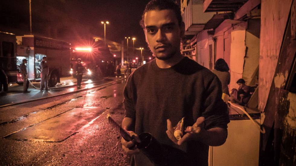 Felipe Ramon, de 23 años, ya pasó siete incendios en las favelas donde vivió
