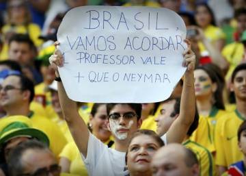 Resultado de imagem para Resultado de imagem para povo alienado com brasil na copa 2018