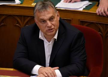 Hungria aprova a polêmica lei que criminaliza a ajuda aos imigrantes