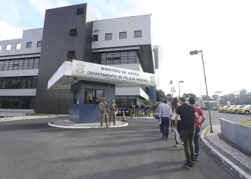 Desembargador manda soltar Lula, mas relator do caso suspende decisão