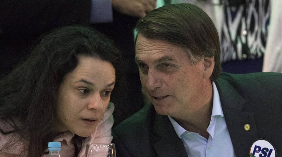 Janaína Pachoal e Jair Bolsonaro, na convenção do PSL.