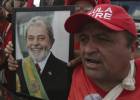 Com cela aberta e reuniões diárias, a campanha de Lula é desenhada na prisão