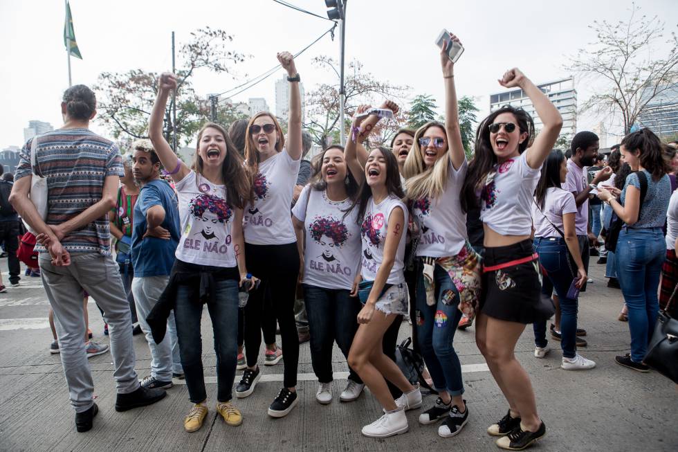 Manifestantes durante o protesto em São Paulo.