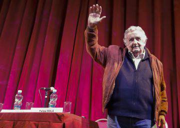 José Mujica renuncia ao cargo de senador, mas não à “luta das ideias”