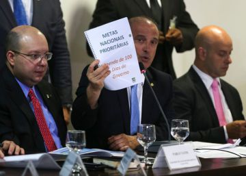 Nova capa do passaporte e nada de Previdência: as metas de Bolsonaro para o primeiros 100 dias