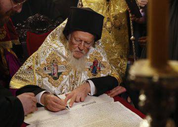 Igreja Ortodoxa ucraniana se separa formalmente da russa