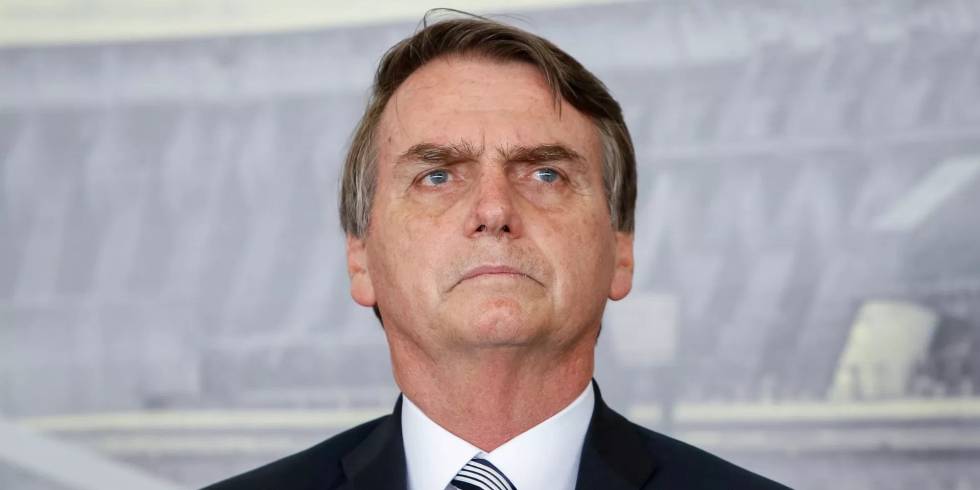 Dois assessores de Bolsonaro doaram mais de 100.000 reais a campanhas da famlia