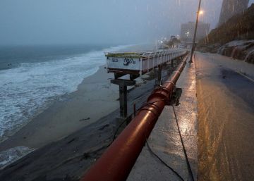 Chuva no Rio deixa mortos e Ciclovia Tim Maia desaba pela quarta vez