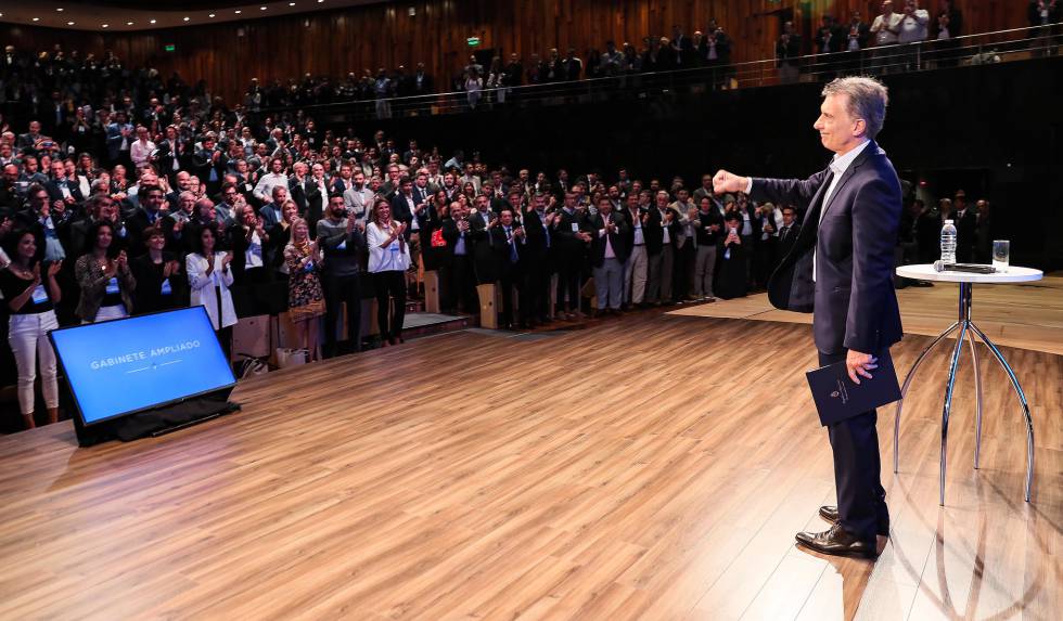 O presidente da Argentina, Mauricio Macri, em um encontro com membros de seu Governo no dia 21 de marÃ§o.