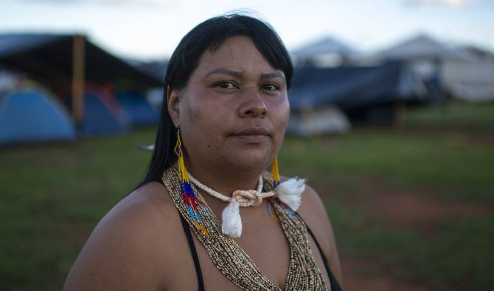 Ro’Otsitsina Xavante no Acampamento Terra Livre em Brasília.