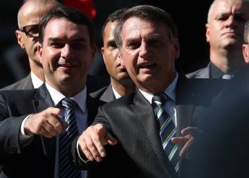 MP vê indícios de que Flavio Bolsonaro lavou dinheiro ao comprar 19 imóveis por 9 milhões