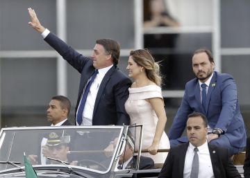 O uivo das estrelas mortas