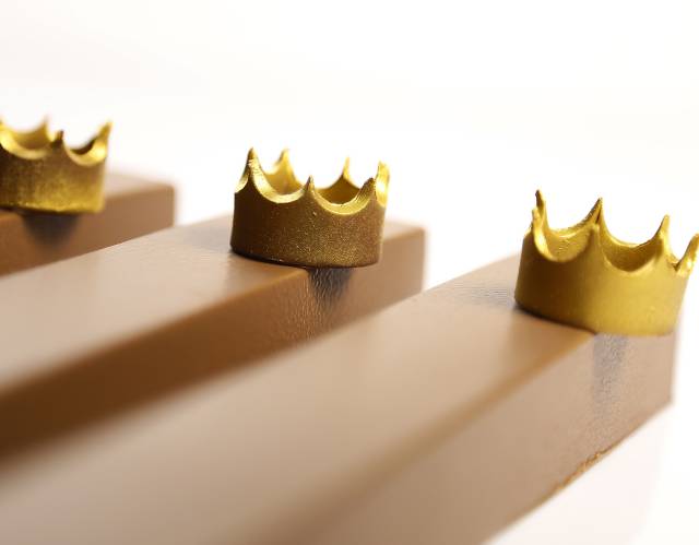 Tres torrons de xocolata.