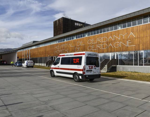 Ripoll i Puigcerdà es rebel·len contra l’abandonament dels seus hospitals
