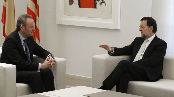 Mariano Rajoy ha recibido a Alberto Fabra en el palacio de La Moncloa.