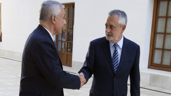 El Parlamento aprueba por unanimidad investigar los ERE