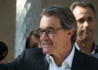 Just 12 hours after polls, doubts mount about future of Artur Mas