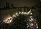 2,000 people protest legal action against Catalan self-rule vote