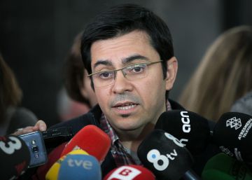 Pisarello treballarà el dia de la Constitució: “És hipòcrita celebrar-la”