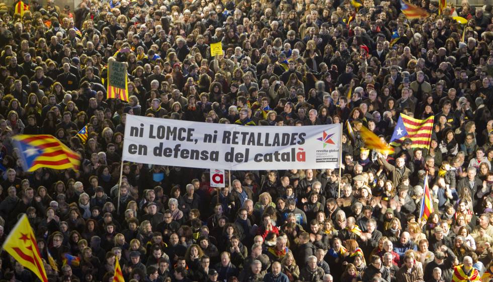 Manifestación en 2012 a favor de la inmersión lingüística en Cataluña