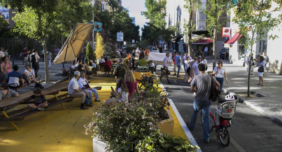 La calle de Galileo semipeatonalizada, el 4 de julio de 2017. 