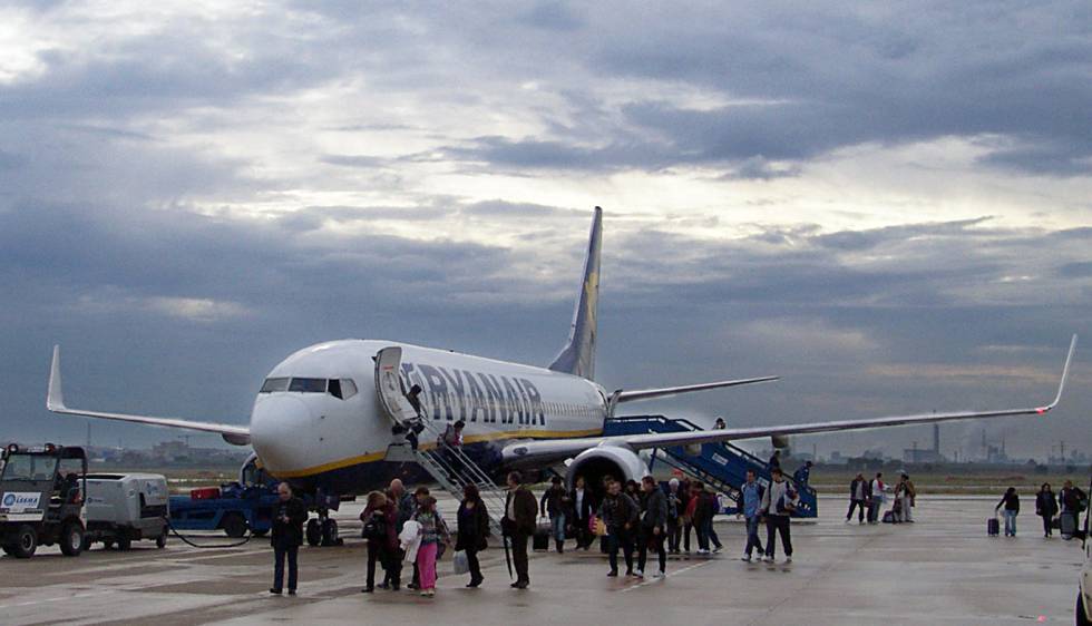 Resultado de imagen para Ryanair promete dar detalles sobre la anulación de miles de vuelos