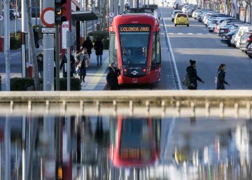 La Guardia Civil se lleva de Transportes documentación del metro ligero