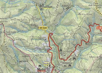 La carretera GIV-5225, entre Moll&oacute; y Espinavell.