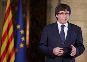 Puigdemont se resiste a convocar elecciones y plantea un pleno el viernes