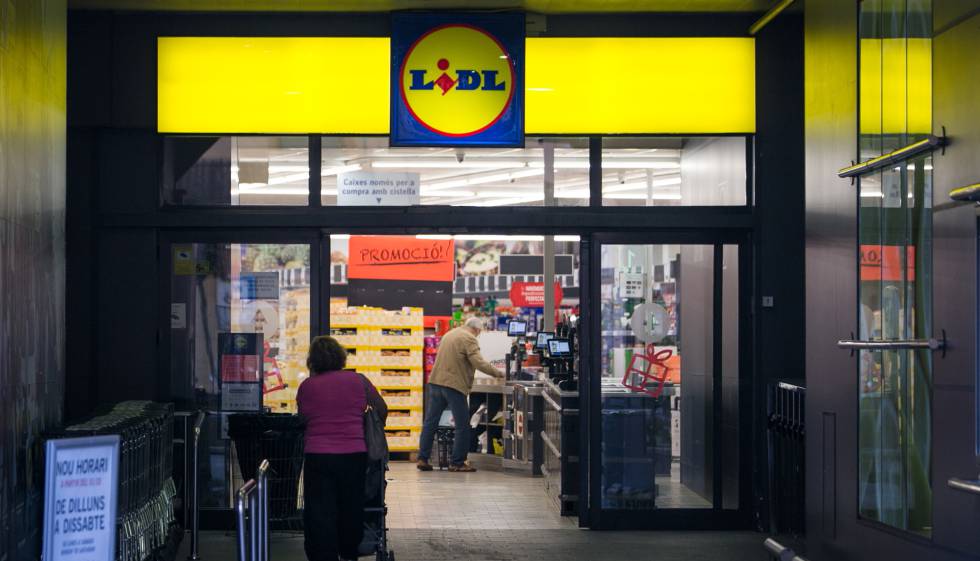 Lidl despide a un empleado por trabajar más de la cuenta 