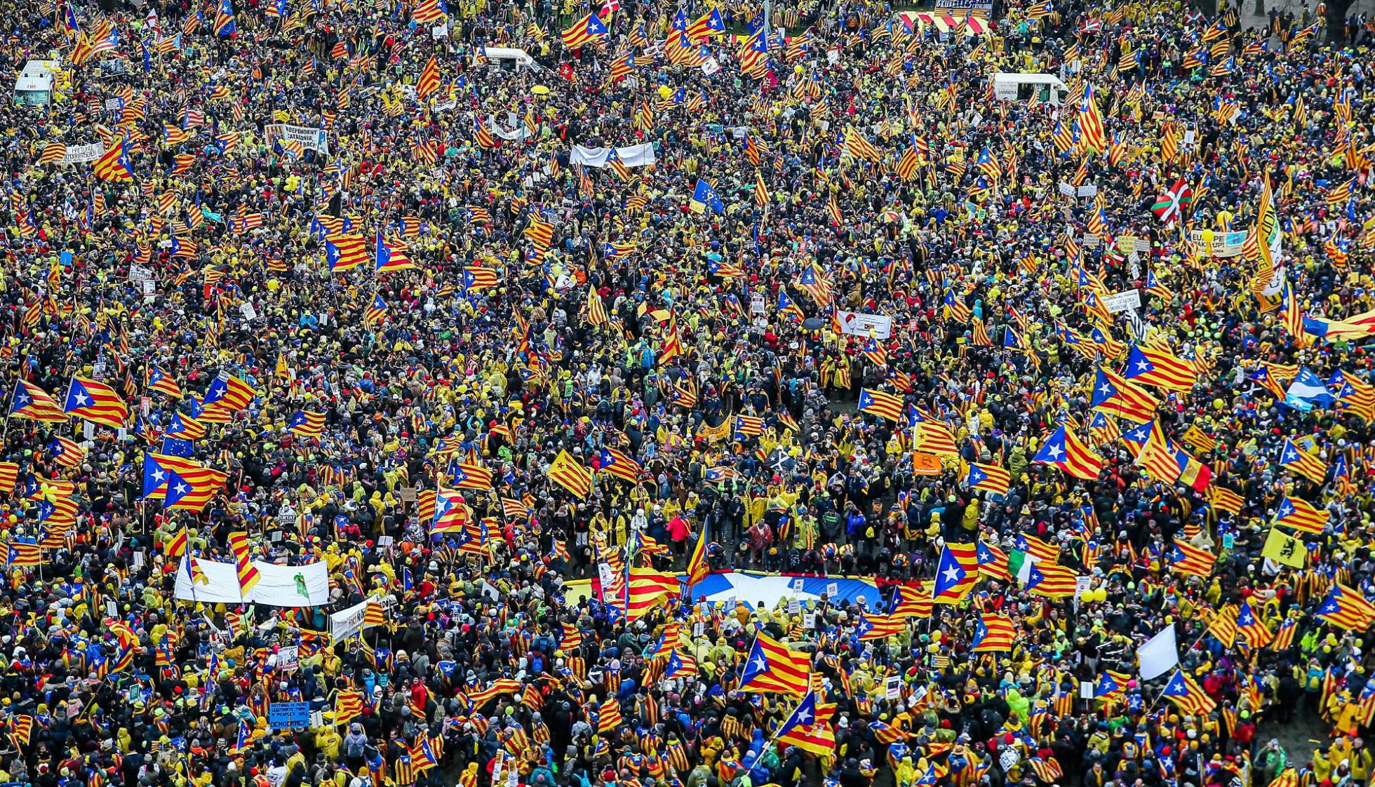 Conflicto "nacionalista" Catalunya, España. [2] - Página 8 1512669200_825306_1512669548_noticia_normal_recorte1