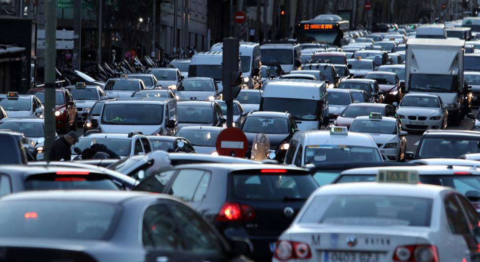 Los atascos crecieron en Madrid en 2017 hasta las 42 horas por conductor al año | Madrid | EL PAÍS