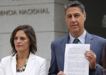 Albiol deja su escaño para centrarse en Badalona