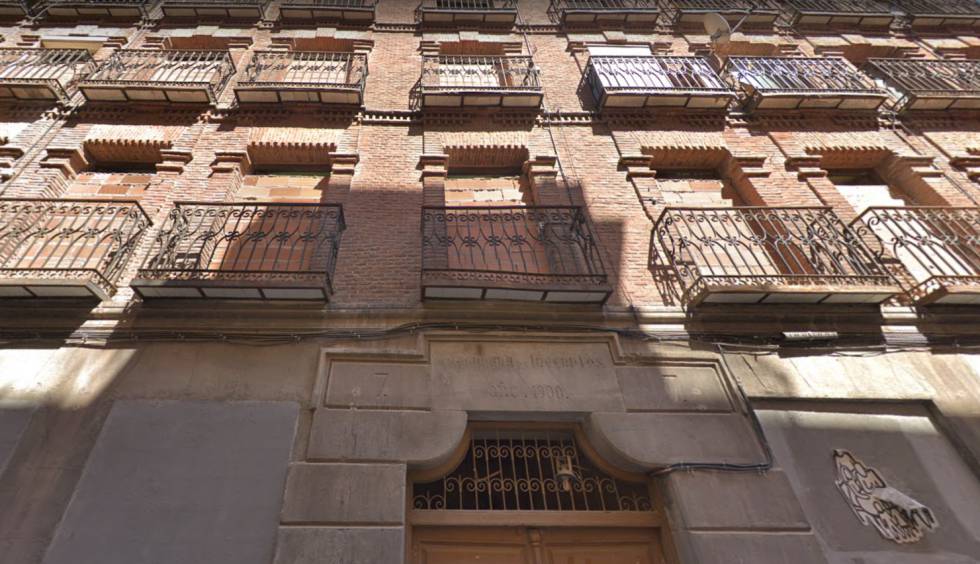 Carmena abre la vía para expropiar un edificio de viviendas en Lavapiés Carmena abre la vía para expropiar un edificio de viviendas en Lavapiés