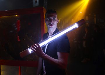 “Construyo cebollas que contienen información en su interior”