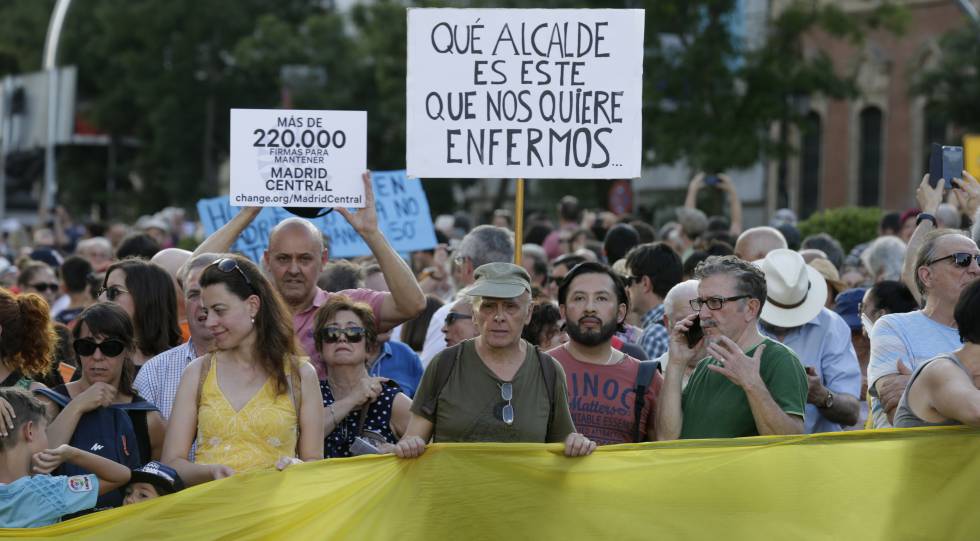 Participantes en la manifestación del sábado en defensa de Madrid Central.